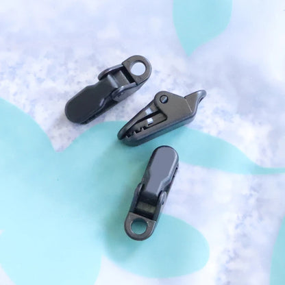 10pcs/lot travel outdoor camping plastic double hole tent rope adjustable buckle curtain alligator clip factory brand clip