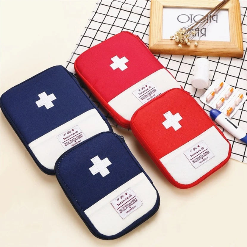 Emergency Kit Bags Portable First Aid Kit Bag Outdoor Safety Survival Pouch Travel Package Medical Bag Divider Storage Organizer